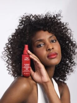 Wella Professionals Ultimate Repair Miracle Hair Rescue -Soins Capillaires wella professionals ultimate repair miracle hair rescue serum sans rincage en spray pour cheveux abimes 2